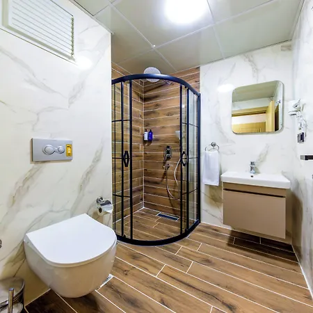 The Business Class Hotel 3*