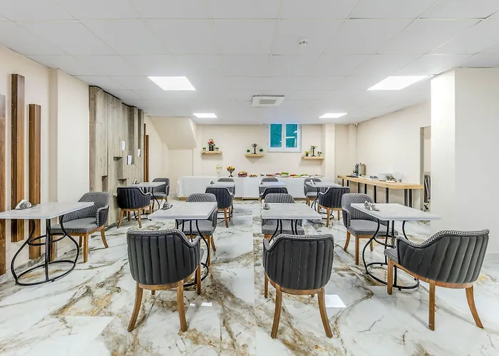 The Business Class 3*