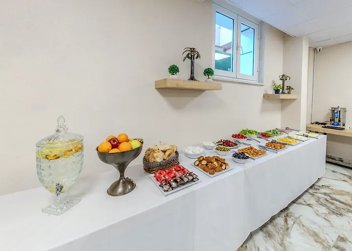 The Business Class فندق 3*